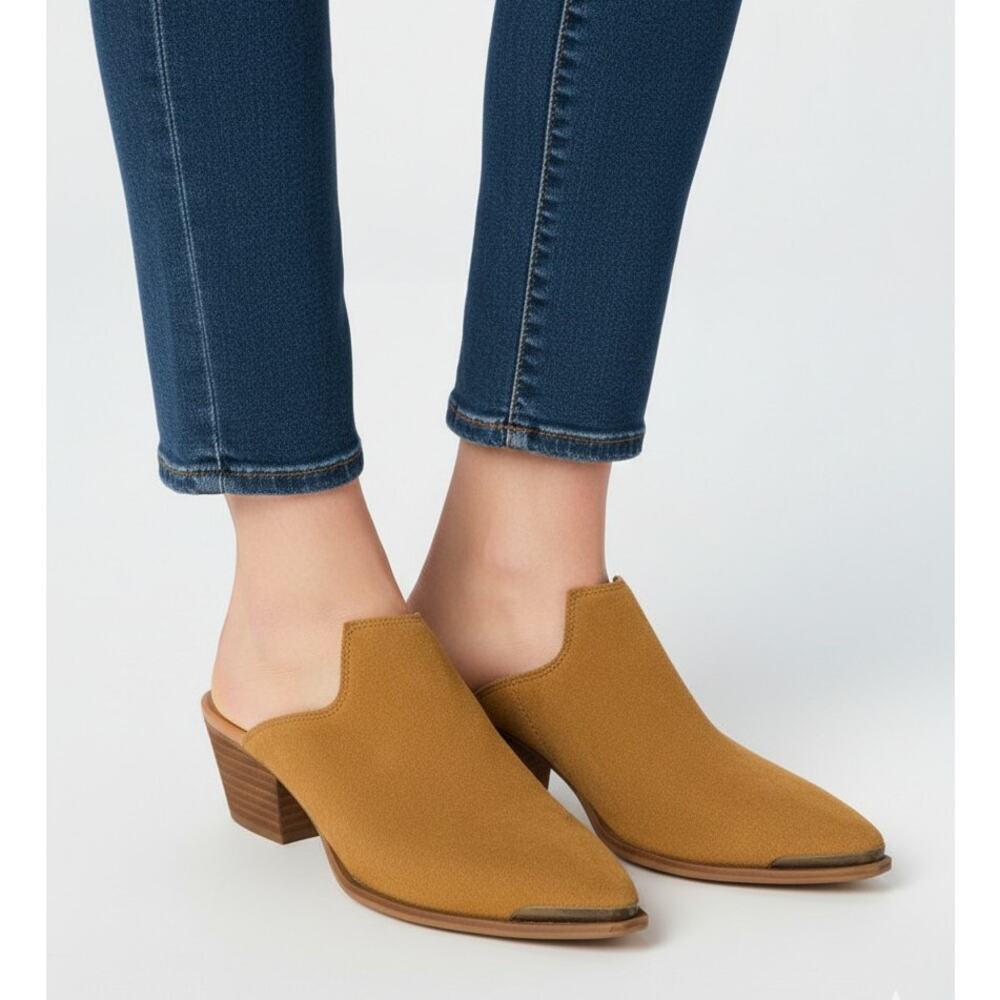 Dingo Suede Yellow Mustard Tan Mules Slides Sz 6.5